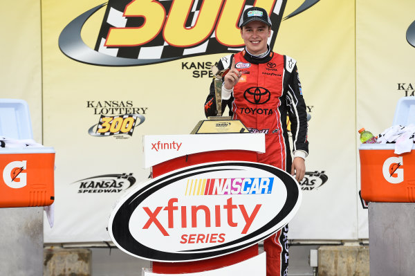 NASCAR XFINITY Series
Kansas Lottery 300
Kansas Speedway, Kansas City, KS USA
Saturday 21 October 2017
Christopher Bell, JBL Toyota Camry, Celebrates in Victory Lane.
World Copyright: John K Harrelson
LAT Images