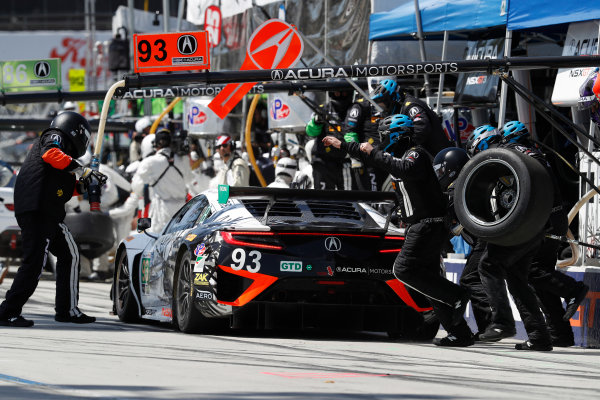 2017 IMSA WeatherTech SportsCar Championship
BUBBA burger Sports Car Grand Prix at Long Beach
Streets of Long Beach, CA USA
Saturday 8 April 2017
93, Acura, Acura NSX, GTD, Andy Lally, Katherine Legge, pit stop
World Copyright: Michael L. Levitt
LAT Images
ref: Digital Image levitt-0417-lbgp_08145