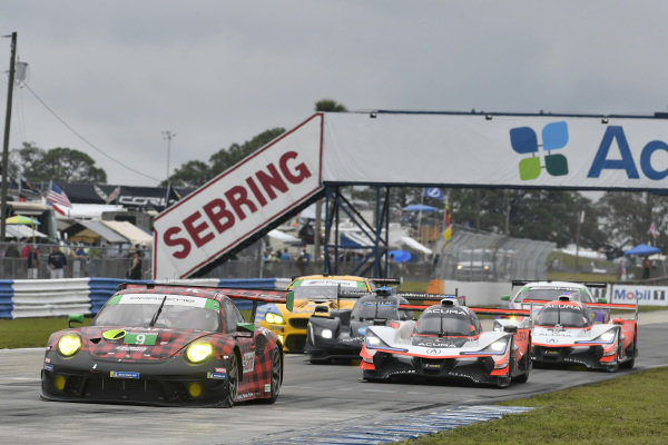 #9 PFAFF Motorsports Porsche 911 GT3 R, GTD: Scott Hargrove, Zacharie Robichon, Lars Kern, #7 Acura Team Penske Acura DPi, DPi: Helio Castroneves, Ricky Taylor, Alexander Rossi