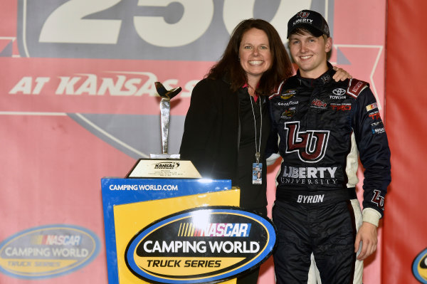 5-6 May, 2016, Kansas City, Kansas USA
William Byron celebrates his win in Victory Lane
? 2016, Nigel Kinrade
LAT Photo USA 5-6 May, 2016, Kansas City, Kansas USA
William Byron celebrates his win in Victory Lane
? 2016, Nigel Kinrade
LAT Photo USA