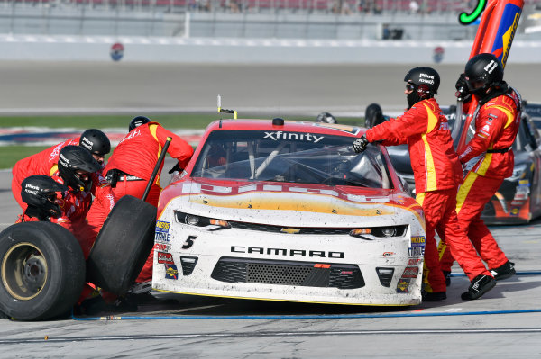 2017 NASCAR Xfinity Series - Boyd Gaming 300
Las Vegas Motor Speedway - Las Vegas, NV USA
Saturday 11 March 2017
Michael Annett pit stop
World Copyright: Nigel Kinrade/LAT Images
ref: Digital Image 17LAS1nk05900 2017 NASCAR Xfinity Series - Boyd Gaming 300
Las Vegas Motor Speedway - Las Vegas, NV USA
Saturday 11 March 2017
Michael Annett pit stop
World Copyright: Nigel Kinrade/LAT Images
ref: Digital Image 17LAS1nk05900