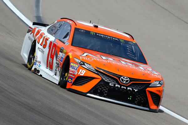 2017 Monster Energy NASCAR Cup Series - Kobalt 400
Las Vegas Motor Speedway - Las Vegas, NV USA
Friday 10 March 2017
Daniel Suarez, ARRIS Toyota Camry
World Copyright: Russell LaBounty/LAT Images
ref: Digital Image 17LAS1rl_0140