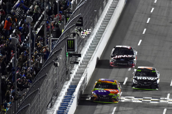 Monster Energy NASCAR Cup Series
First Data 500
Martinsville Speedway, Martinsville VA USA
Sunday 29 October 2017
Kyle Busch, Joe Gibbs Racing, M&M's Halloween Toyota Camry takes the checkered flag and the win
World Copyright: Nigel Kinrade
LAT Images Monster Energy NASCAR Cup Series
First Data 500
Martinsville Speedway, Martinsville VA USA
Sunday 29 October 2017
Kyle Busch, Joe Gibbs Racing, M&M's Halloween Toyota Camry takes the checkered flag and the win
World Copyright: Nigel Kinrade
LAT Images