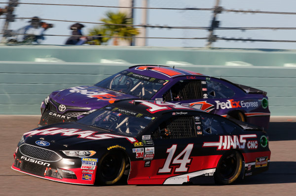 Monster Energy NASCAR Cup Series
Ford EcoBoost 400
Homestead-Miami Speedway, Homestead, FL USA
Sunday 19 November 2017
Clint Bowyer, Stewart-Haas Racing, Haas Automation Ford Fusion
World Copyright: Matthew T. Thacker
LAT Images Monster Energy NASCAR Cup Series
Ford EcoBoost 400
Homestead-Miami Speedway, Homestead, FL USA
Sunday 19 November 2017
Clint Bowyer, Stewart-Haas Racing, Haas Automation Ford Fusion
World Copyright: Matthew T. Thacker
LAT Images