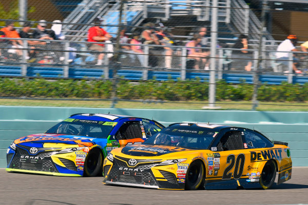 Monster Energy NASCAR Cup Series
Ford EcoBoost 400
Homestead-Miami Speedway, Homestead, FL USA
Sunday 19 November 2017
Kyle Busch, Joe Gibbs Racing, M&M's Caramel Toyota Camry and Matt Kenseth, Joe Gibbs Racing, DEWALT Hurricane Recovery Toyota Camry
World Copyright: Nigel Kinrade
LAT Images