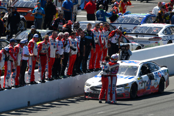 Monster Energy NASCAR Cup Series
Toyota/Save Mart 350
Sonoma Raceway, Sonoma, CA USA
Sunday 25 June 2017
Kevin Harvick, Stewart-Haas Racing, Mobil 1 Ford Fusion celebrates his win
World Copyright: Nigel Kinrade
LAT Images Monster Energy NASCAR Cup Series
Toyota/Save Mart 350
Sonoma Raceway, Sonoma, CA USA
Sunday 25 June 2017
Kevin Harvick, Stewart-Haas Racing, Mobil 1 Ford Fusion celebrates his win
World Copyright: Nigel Kinrade
LAT Images