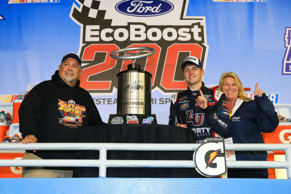 18 November, 2016, Homestead, Florida USA
William Byron wins Ford EcoBoost 200
©2016, Jim Fluharty / LAT Photo USA 18 November, 2016, Homestead, Florida USA
William Byron wins Ford EcoBoost 200
©2016, Jim Fluharty / LAT Photo USA