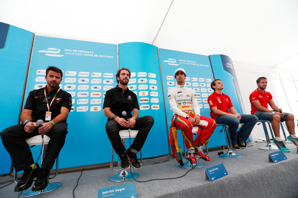 2014 Formula E
Punta Del Este e-Prix, Uruguay
Friday 12 December 2014.
Oriol Servia (SPA)/Dragon Racing - Spark-Renault SRT_01E, Jean-Eric Vergne (FRA)/Andretti Motorsport - Spark-Renault SRT_01E, Lucas di Grassi (BRA)/Audi Abt Sport - Spark-Renault SRT_01E, Antonio Garcia (ESP)/China Racing - Spark-Renault SRT_01E & Sam Bird (GBR)/Virgin Racing - Spark-Renault SRT_01E
Photo: Sam Bloxham/LAT/Formula E
ref: Digital Image _14P4358 2014 Formula E
Punta Del Este e-Prix, Uruguay
Friday 12 December 2014.
Oriol Servia (SPA)/Dragon Racing - Spark-Renault SRT_01E, Jean-Eric Vergne (FRA)/Andretti Motorsport - Spark-Renault SRT_01E, Lucas di Grassi (BRA)/Audi Abt Sport - Spark-Renault SRT_01E, Antonio Garcia (ESP)/China Racing - Spark-Renault SRT_01E & Sam Bird (GBR)/Virgin Racing - Spark-Renault SRT_01E
Photo: Sam Bloxham/LAT/Formula E
ref: Digital Image _14P4358