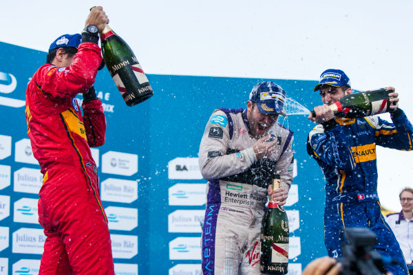 2015/2016 FIA Formula E Championship.
Buenos Aires ePrix, Buenos Aires, Argentina.
Saturday 6 February 2016.
Sebastien Buemi (SUI), Renault e.Dams Z.E.15, Sam Bird (GBR), DS Virgin Racing DSV-01, Lucas Di Grassi (BRA), ABT Audi Sport FE01.
Photo: Zak Mauger/LAT/Formula E
ref: Digital Image _MG_8398