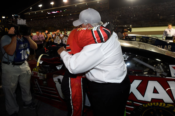 Monster Energy NASCAR Cup Series
Ford EcoBoost 400
Homestead-Miami Speedway, Homestead, FL USA
Sunday 19 November 2017
Dale Earnhardt Jr, Hendrick Motorsports, Axalta Chevrolet SS and Car owner Rick Hendrick.
World Copyright: John K Harrelson
LAT Images