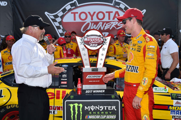 Monster Energy NASCAR Cup Series
Toyota Owners 400
Richmond International Raceway, Richmond, VA USA
Sunday 30 April 2017
Joey Logano, Team Penske, Shell Pennzoil Ford Fusion wins.
World Copyright: Rusty Jarrett
LAT Images
ref: Digital Image 17RIC1rj_4401