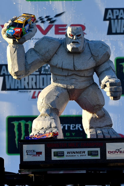 Monster Energy NASCAR Cup Series
Apache Warrior 400
Dover International Speedway, Dover, DE USA
Sunday 1 October 2017
Kyle Busch, Joe Gibbs Racing, M&M's Caramel Toyota Camry wins
World Copyright: Rusty Jarrett
LAT Images Monster Energy NASCAR Cup Series
Apache Warrior 400
Dover International Speedway, Dover, DE USA
Sunday 1 October 2017
Kyle Busch, Joe Gibbs Racing, M&M's Caramel Toyota Camry wins
World Copyright: Rusty Jarrett
LAT Images