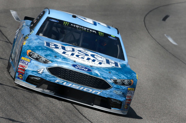 Monster Energy NASCAR Cup Series
Toyota Owners 400
Richmond International Raceway, Richmond, VA USA
Friday 28 April 2017
Kevin Harvick, Stewart-Haas Racing, Busch Light Ford Fusion
World Copyright: Matthew T. Thacker
LAT Images
ref: Digital Image 17RIC1mt1045