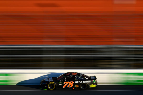 Monster Energy NASCAR Cup Series
First Data 500
Martinsville Speedway, Martinsville VA USA
Sunday 29 October 2017
Martin Truex Jr, Furniture Row Racing, Furniture Row/Denver Mattress Toyota Camry
World Copyright: Scott R LePage
LAT Images
ref: Digital Image lepage-171029-mart-8898