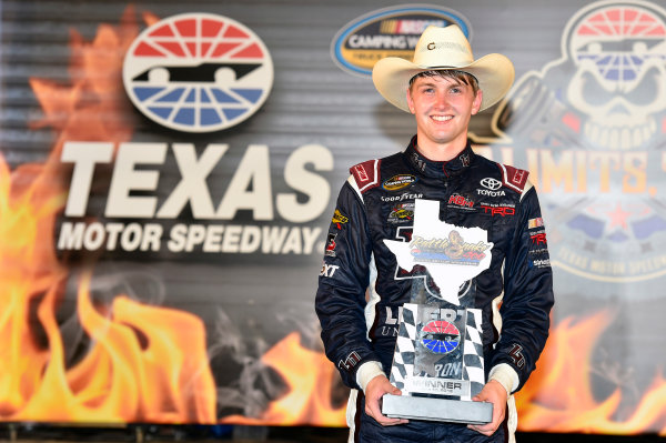 9-10 June, 2016, Fort Worth, Texas USA
William Byron celebrates his win in Victory Lane
? 2016, Nigel Kinrade
LAT Photo USA 9-10 June, 2016, Fort Worth, Texas USA
William Byron celebrates his win in Victory Lane
? 2016, Nigel Kinrade
LAT Photo USA