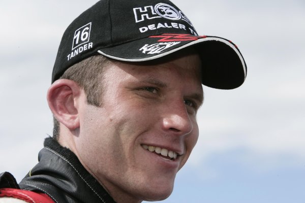 2005 Australian V8 Supercars
Symmons Plains Raceway, Australia. 11th - 13th November 2005
Race winner Garth Tander (HSV Dealer Team Holden Commodore VZ). Portrait.
World Copyright: Mark Horsburgh / LAT Photographic
ref: 05AusV8SP42