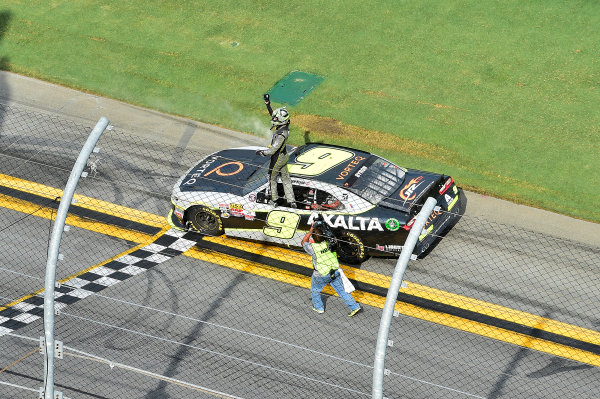 NASCAR XFINITY Series
Coca-Cola Firecracker 250
Daytona International Speedway, Daytona Beach, FL USA
Saturday 1 July 2017
William Byron, AXALTA / Vorteq Chevrolet Camaro, wins the Firecracker 250 at Daytona.
World Copyright: John K Harrelson
LAT Images NASCAR XFINITY Series
Coca-Cola Firecracker 250
Daytona International Speedway, Daytona Beach, FL USA
Saturday 1 July 2017
William Byron, AXALTA / Vorteq Chevrolet Camaro, wins the Firecracker 250 at Daytona.
World Copyright: John K Harrelson
LAT Images
