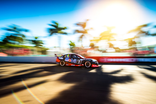 2017 Supercars Championship Round 7. 
Townsville 400, Reid Park, Townsville, Queensland, Australia.
Friday 7th July to Sunday 9th July 2017.
Scott Pye drives the #2 Mobil 1 HSV Racing Holden Commodore VF.
World Copyright: Daniel Kalisz/ LAT Images
Ref: Digital Image 070717_VASCR7_DKIMG_1970.jpg