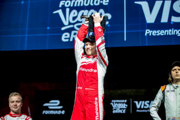 2016/2017 FIA Formula E Championship.
Vegas eRace, Las Vegas, Nevada, United States of America.
Sunday 8 January 2017.
Provisional 1st Place, Olli Pahkala, Mahindra Racing, would lose his win owing to a Fanboost infringement.
Photo: Zak Mauger/LAT/Formula E
ref: Digital Image _L0U7536