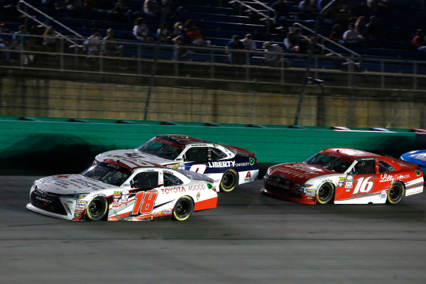 NASCAR XFINITY Series
VisitMyrtleBeach.com 300
Kentucky Speedway
Sparta, KY USA
Saturday 23 September 2017
Kyle Benjamin, Hurricane Relief Toyota Camry and William Byron, Liberty University Chevrolet Camaro
World Copyright: Russell LaBounty
LAT Images NASCAR XFINITY Series
VisitMyrtleBeach.com 300
Kentucky Speedway
Sparta, KY USA
Saturday 23 September 2017
Kyle Benjamin, Hurricane Relief Toyota Camry and William Byron, Liberty University Chevrolet Camaro
World Copyright: Russell LaBounty
LAT Images