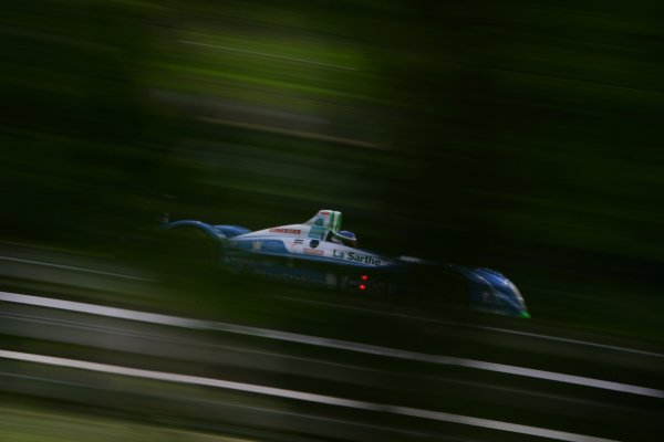 2007 Le Mans Test Day
2nd and 3rd June 2007.
Le Mans, France.
Sunday Test Day
Emmanuel Collard (FRA)/Jean-Christophe Boullion (FRA)/Romain Dumas (FRA) (no 16 Pescarolo Judd) action.
World Copyright: Glenn Dunbar/LAT Photographic. 
ref: Digital Image YY8P5656