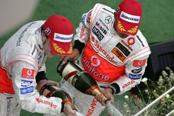 2007 Malaysian Grand Prix - Sunday Race
Sepang, Kuala Lumpur. Malaysia.
8th April 2007.
Fernando Alonso, McLaren MP4-22 Mercedes, 1st position, and team mate Lewis Hamilton, McLaren MP4-22 Mercedes, 2nd position, celebrate on the podium. Podiums. Portrait.
World Copyright: Steven Tee/LAT Photographic.
ref: Digital Image YY2Z7670A 2007 Malaysian Grand Prix - Sunday Race
Sepang, Kuala Lumpur. Malaysia.
8th April 2007.
Fernando Alonso, McLaren MP4-22 Mercedes, 1st position, and team mate Lewis Hamilton, McLaren MP4-22 Mercedes, 2nd position, celebrate on the podium. Podiums. Portrait.
World Copyright: Steven Tee/LAT Photographic.
ref: Digital Image YY2Z7670A
