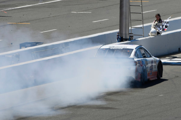 Monster Energy NASCAR Cup Series
Toyota/Save Mart 350
Sonoma Raceway, Sonoma, CA USA
Sunday 25 June 2017
Kevin Harvick, Stewart-Haas Racing, Mobil 1 Ford Fusion celebrates his win
World Copyright: Nigel Kinrade
LAT Images Monster Energy NASCAR Cup Series
Toyota/Save Mart 350
Sonoma Raceway, Sonoma, CA USA
Sunday 25 June 2017
Kevin Harvick, Stewart-Haas Racing, Mobil 1 Ford Fusion celebrates his win
World Copyright: Nigel Kinrade
LAT Images