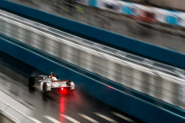2016/2017 FIA Formula E Championship.
Round 9 - New York City ePrix, Brooklyn, New York, USA.
Friday 14 July 2017.
Jerome D'Ambrosio (BEL), Dragon Racing, Spark-Penske, Penske 701-EV.
Photo: Sam Bloxham/LAT/Formula E
ref: Digital Image _J6I2948 2016/2017 FIA Formula E Championship.
Round 9 - New York City ePrix, Brooklyn, New York, USA.
Friday 14 July 2017.
Jerome D'Ambrosio (BEL), Dragon Racing, Spark-Penske, Penske 701-EV.
Photo: Sam Bloxham/LAT/Formula E
ref: Digital Image _J6I2948