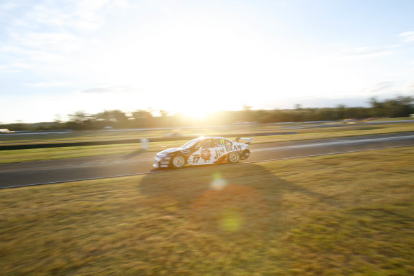 The City of Ipswich 300
Queensland Raceway, Ipswich, Australia.
14th - 16th May 2010.
Car 17, DJR, Dick Johnson Racing, Falcon FG, Jim Beam Racing, Steven Johnson.
World Copyright: Mark Horsburgh/LAT Photographic
ref: 17-Johnson-EV05-10-j1550 The City of Ipswich 300
Queensland Raceway, Ipswich, Australia.
14th - 16th May 2010.
Car 17, DJR, Dick Johnson Racing, Falcon FG, Jim Beam Racing, Steven Johnson.
World Copyright: Mark Horsburgh/LAT Photographic
ref: 17-Johnson-EV05-10-j1550