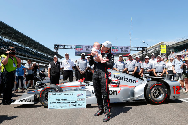 Verizon IndyCar Series
Indianapolis 500 Carb Day
Indianapolis Motor Speedway, Indianapolis, IN USA
Friday 26 May 2017
Will Power, Team Penske Chevrolet Pit Stop Competition
World Copyright: Russell LaBounty
LAT Images Verizon IndyCar Series
Indianapolis 500 Carb Day
Indianapolis Motor Speedway, Indianapolis, IN USA
Friday 26 May 2017
Will Power, Team Penske Chevrolet Pit Stop Competition
World Copyright: Russell LaBounty
LAT Images