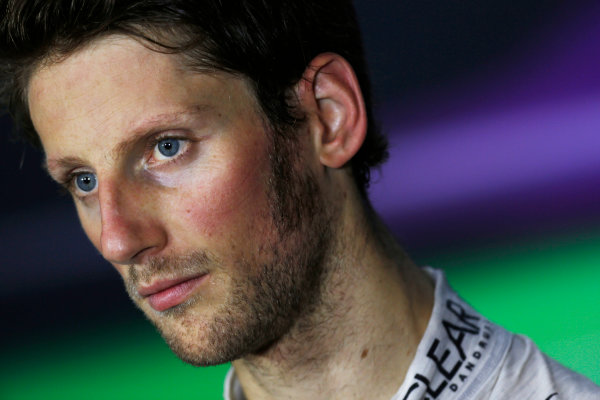 Marina Bay Circuit, Singapore.
Saturday 21st September 2013.
Romain Grosjean, Lotus F1, in the press conference after qualifying.
World Copyright: Charles Coates/LAT Photographic.
ref: Digital Image _N7T5457 Marina Bay Circuit, Singapore.
Saturday 21st September 2013.
Romain Grosjean, Lotus F1, in the press conference after qualifying.
World Copyright: Charles Coates/LAT Photographic.
ref: Digital Image _N7T5457