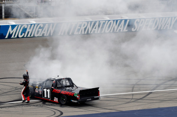 26-27 August, 2016, Brooklyn, Michigan USA
Brett Moffitt celebrates his win with a burnout
? 2016, Nigel Kinrade
LAT Photo USA 26-27 August, 2016, Brooklyn, Michigan USA
Brett Moffitt celebrates his win with a burnout
? 2016, Nigel Kinrade
LAT Photo USA