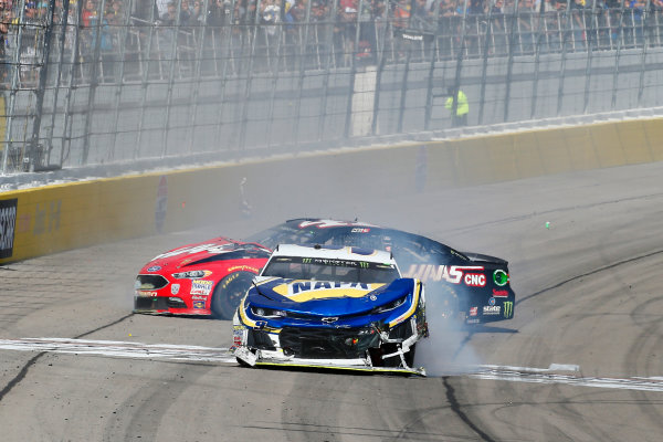 Monster Energy NASCAR Cup Series
Pennzoil 400
Las Vegas Motor Speedway, Las Vegas, NV USA
Sunday 4 March 2018
Chase Elliott, Hendrick Motorsports, Chevrolet Camaro NAPA Auto Parts and Kurt Busch, Stewart-Haas Racing, Ford Fusion Haas Automation crash
World Copyright: Russell LaBounty
NKP / LAT Images