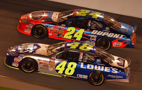 Seventh placed Jimmie Johnson (USA) LoweÕs Chevrolet leads sits underneath his Hendrick Motorsports team mate Jeff Gordon (USA) DuPont Chevrolet who finished second.
Budweiser Shootout, Daytona International Speedway, Florida, USA, 8 February 2003.
DIGITAL IMAGE
