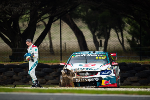 2017 Supercars Championship Round 3.
Phillip Island 500, Phillip Island, Victoria, Australia.
Friday 21st April to Sunday 23rd April 2017.
Craig Lowndes driver of the #888 TeamVortex Holden Commodore VF.
World Copyright: Daniel Kalisz/LAT Images
Ref: Digital Image DSC_0411.JPG 2017 Supercars Championship Round 3.
Phillip Island 500, Phillip Island, Victoria, Australia.
Friday 21st April to Sunday 23rd April 2017.
Craig Lowndes driver of the #888 TeamVortex Holden Commodore VF.
World Copyright: Daniel Kalisz/LAT Images
Ref: Digital Image DSC_0411.JPG