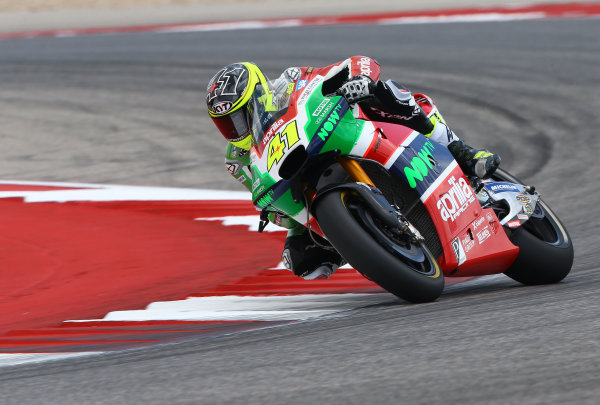 2017 MotoGP Championship - Round 3
Circuit of the Americas, Austin, Texas, USA
Friday 21 April 2017
Aleix Espargaro, Aprilia Racing Team Gresini
World Copyright: Gold and Goose Photography/LAT Images
ref: Digital Image MotoGP-500-1980 2017 MotoGP Championship - Round 3
Circuit of the Americas, Austin, Texas, USA
Friday 21 April 2017
Aleix Espargaro, Aprilia Racing Team Gresini
World Copyright: Gold and Goose Photography/LAT Images
ref: Digital Image MotoGP-500-1980