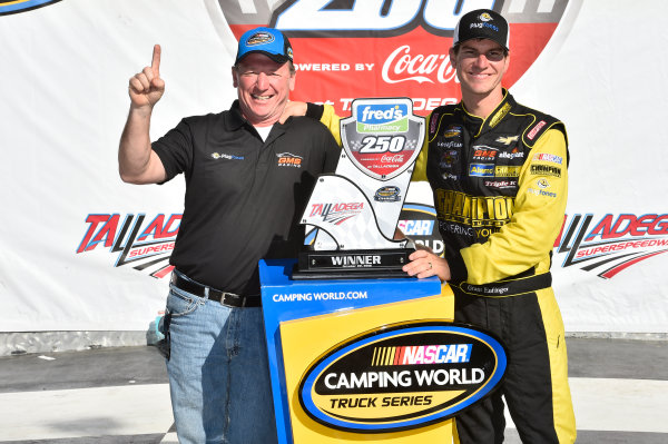 21-22 October, 2016, Talladega, Alabama USA
Grant Enfinger wins at Talladega
©2016, John Harrelson / LAT Photo USA 21-22 October, 2016, Talladega, Alabama USA
Grant Enfinger wins at Talladega
©2016, John Harrelson / LAT Photo USA