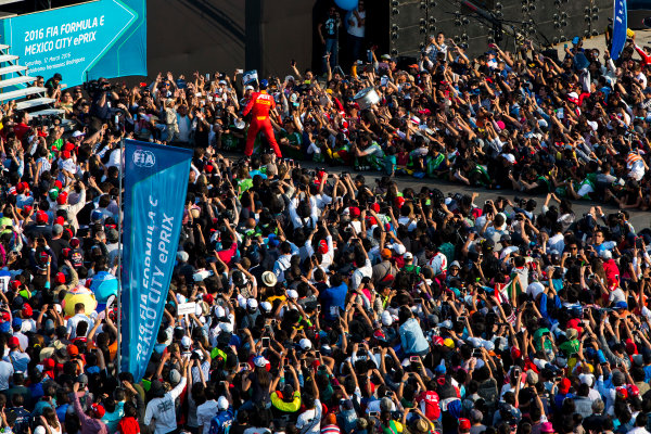 2015/2016 FIA Formula E Championship.
Mexico City ePrix, Autodromo Hermanos Rodriguez, Mexico City, Mexico.
Saturday 12 March 2016.
Lucas Di Grassi (BRA), ABT Audi Sport FE01.
Photo: Zak Mauger/LAT/Formula E
ref: Digital Image _79P3974 2015/2016 FIA Formula E Championship.
Mexico City ePrix, Autodromo Hermanos Rodriguez, Mexico City, Mexico.
Saturday 12 March 2016.
Lucas Di Grassi (BRA), ABT Audi Sport FE01.
Photo: Zak Mauger/LAT/Formula E
ref: Digital Image _79P3974
