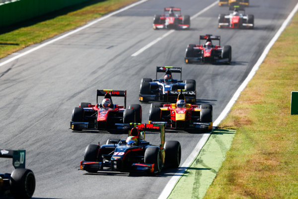 Autodromo Nazionale di Monza, Italy.
Sunday 3 September 2017
Roberto Merhi (ESP, Rapax). leads Alexander Albon (THA, ART Grand Prix). from Gustav Malja (SWE, Racing Engineering).
Photo: Bloxham/FIA Formula 2
ref: Digital Image _W6I4718 Autodromo Nazionale di Monza, Italy.
Sunday 3 September 2017
Roberto Merhi (ESP, Rapax). leads Alexander Albon (THA, ART Grand Prix). from Gustav Malja (SWE, Racing Engineering).
Photo: Bloxham/FIA Formula 2
ref: Digital Image _W6I4718