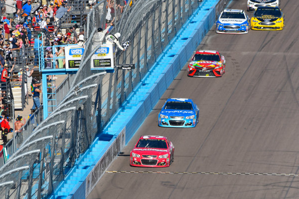2017 Monster Energy NASCAR Cup Series
Camping World 500
Phoenix International Raceway, Avondale, AZ USA
Sunday 19 March 2017
Ryan Newman wins Phoenix
World Copyright: Nigel Kinrade/LAT Images
ref: Digital Image _DSC1214 2017 Monster Energy NASCAR Cup Series
Camping World 500
Phoenix International Raceway, Avondale, AZ USA
Sunday 19 March 2017
Ryan Newman wins Phoenix
World Copyright: Nigel Kinrade/LAT Images
ref: Digital Image _DSC1214