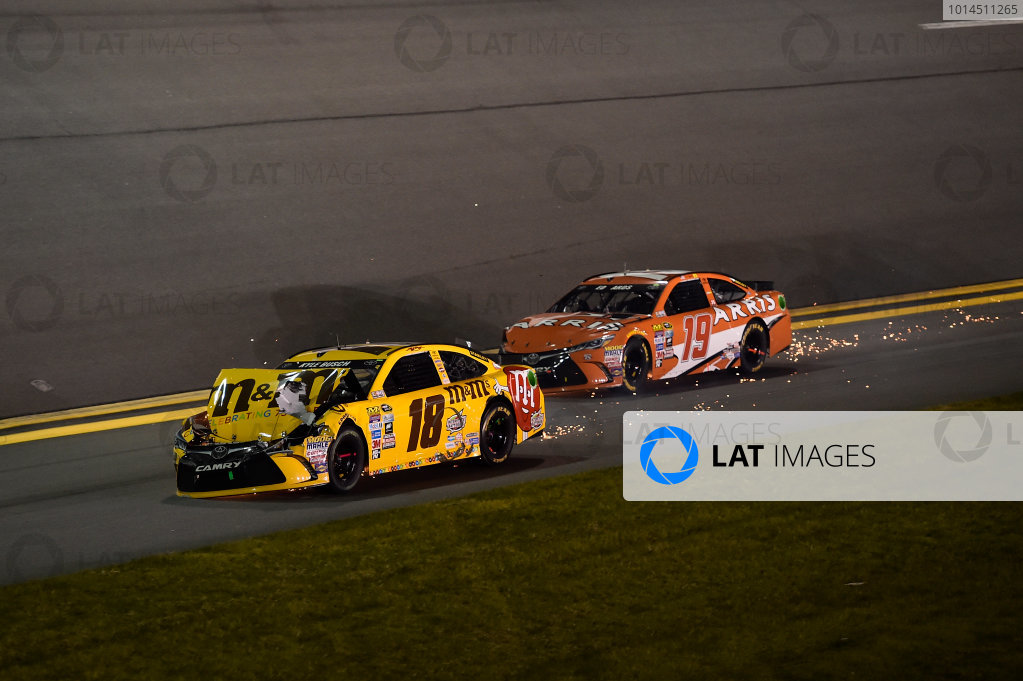 12-13 February, 2016, Daytona Beach, Florida, USA
Kyle Busch, M&M's 75 Toyota Camry (18), Carl Edwards, Arris Toyota Camry (19)
?2016, John Harrelson / LAT Photo USA
12-13 February, 2016, Daytona Beach, Florida, USA
Kyle Busch, M&M's 75 Toyota Camry (18), Carl Edwards, Arris Toyota Camry (19)
?2016, John Harrelson / LAT Photo USA