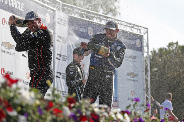 Verizon IndyCar Series
Chevrolet Detroit Grand Prix Race 2
Raceway at Belle Isle Park, Detroit, MI USA
Sunday 4 June 2017
Graham Rahal, Rahal Letterman Lanigan Racing Honda, Josef Newgarden, Team Penske Chevrolet, Will Power, Team Penske Chevrolet celebrate with champagne on the podium
World Copyright: Phillip Abbott
LAT Images