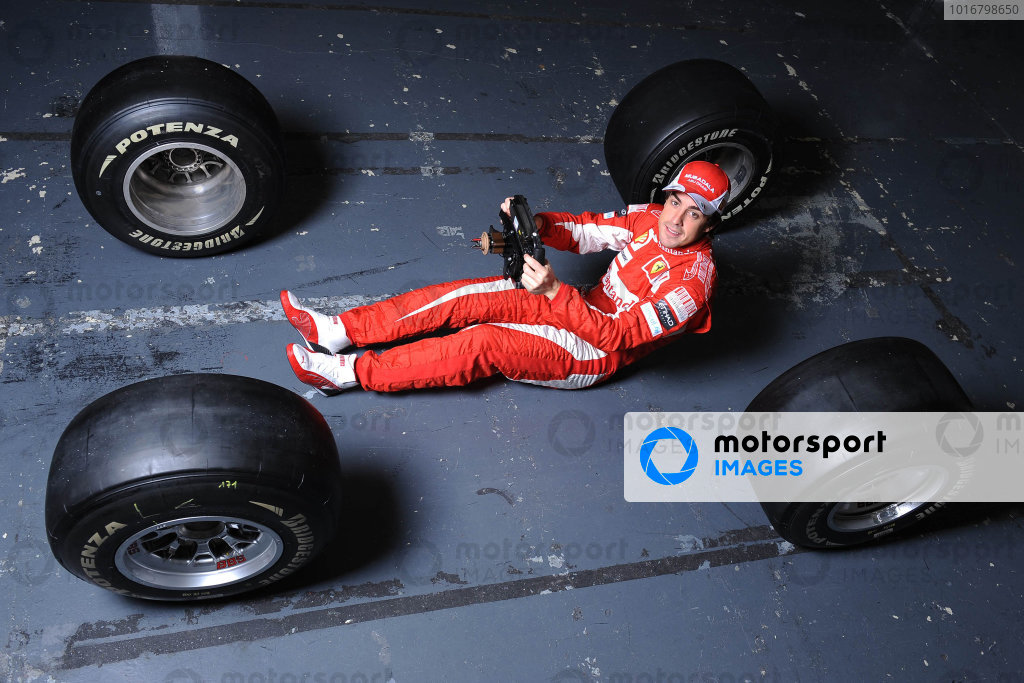 Fernando Alonso during a filming day. Fernando Alonso during a filming day.