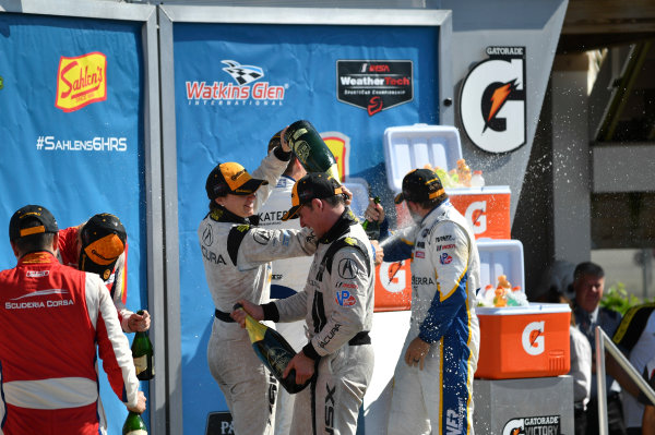IMSA WeatherTech SportsCar Championship
Sahlen's Six Hours of the Glen
Watkins Glen International, Watkins Glen, NY USA
Sunday 2 July 2017
93, Acura, Acura NSX, GTD, Andy Lally, Katherine Legge
World Copyright: Richard Dole/LAT Images
ref: Digital Image RD_WGI_17_570 IMSA WeatherTech SportsCar Championship
Sahlen's Six Hours of the Glen
Watkins Glen International, Watkins Glen, NY USA
Sunday 2 July 2017
93, Acura, Acura NSX, GTD, Andy Lally, Katherine Legge
World Copyright: Richard Dole/LAT Images
ref: Digital Image RD_WGI_17_570