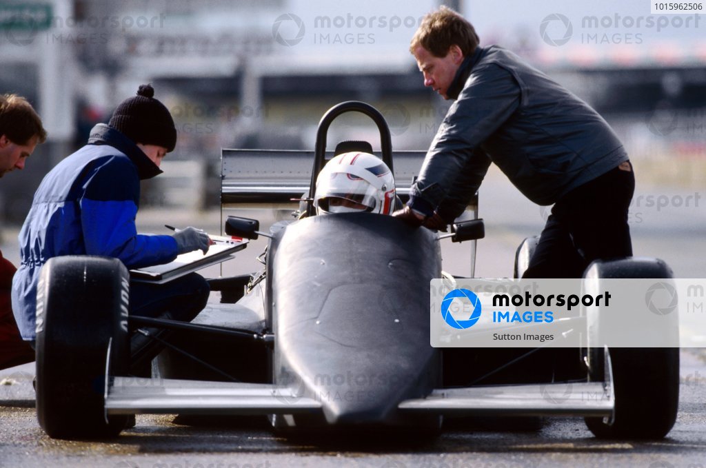 Pascal Fabre (FRA) tests the Lola TS86/50. 1986 International Formula ...
