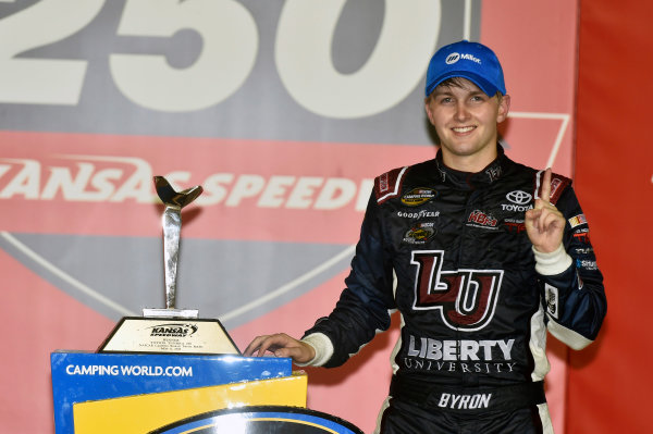 5-6 May, 2016, Kansas City, Kansas USA
William Byron celebrates his win in Victory Lane
? 2016, Nigel Kinrade
LAT Photo USA 5-6 May, 2016, Kansas City, Kansas USA
William Byron celebrates his win in Victory Lane
? 2016, Nigel Kinrade
LAT Photo USA
