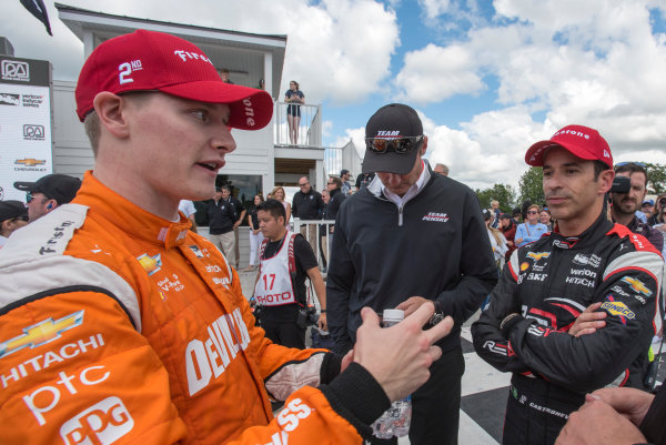 Verizon IndyCar Series
Kohler Grand Prix
Road America, Elkhart Lake, WI USA
Sunday 25 June 2017
Josef Newgarden, Team Penske Chevrolet talks to Helio Castroneves, Team Penske Chevrolet after the race 
World Copyright: Geoffrey M. Miller
LAT Images