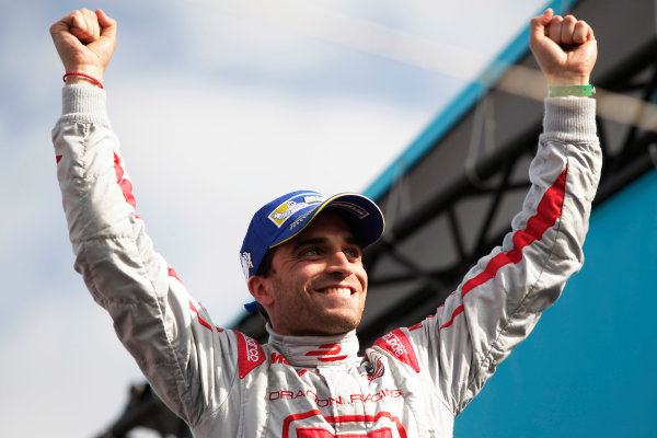 2014/2015 FIA Formula E Championship.
Berlin ePrix, Berlin Tempelhof Airport, Germany.
Saturday 23 May 2015
Podium. Jerome D'Ambrosio (BEL)/Dragon Racing - Spark-Renault SRT_01E.
Photo: Zak Mauger/LAT/Formula E
ref: Digital Image _MG_7800
2014/2015 FIA Formula E Championship.
Berlin ePrix, Berlin Tempelhof Airport, Germany.
Saturday 23 May 2015
Podium. Jerome D'Ambrosio (BEL)/Dragon Racing - Spark-Renault SRT_01E.
Photo: Zak Mauger/LAT/Formula E
ref: Digital Image _MG_7800