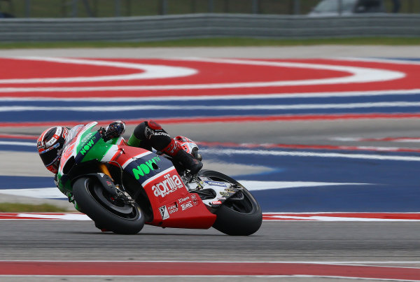 2017 MotoGP Championship - Round 3
Circuit of the Americas, Austin, Texas, USA
Saturday 22 April 2017
Sam Lowes, Aprilia Racing Team Gresini
World Copyright: Gold and Goose Photography/LAT Images
ref: Digital Image MotoGP-Q-500-2422 2017 MotoGP Championship - Round 3
Circuit of the Americas, Austin, Texas, USA
Saturday 22 April 2017
Sam Lowes, Aprilia Racing Team Gresini
World Copyright: Gold and Goose Photography/LAT Images
ref: Digital Image MotoGP-Q-500-2422