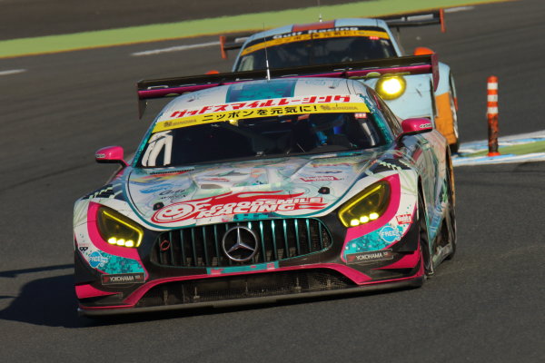 2017 Japanese Super GT Series.
Motegi, Japan.
11th - 12th November 2017. Rd 8.
GT300 3rd position Nobuteru Taniguchi & Tatsuya Kataoka ( #4 GOODSMILE HATSUNE MIKU AMG ) action
World Copyright: Yasushi Ishihara/LAT Images
ref: Digital Image 2017_SGT_Rd8_017 2017 Japanese Super GT Series.
Motegi, Japan.
11th - 12th November 2017. Rd 8.
GT300 3rd position Nobuteru Taniguchi & Tatsuya Kataoka ( #4 GOODSMILE HATSUNE MIKU AMG ) action
World Copyright: Yasushi Ishihara/LAT Images
ref: Digital Image 2017_SGT_Rd8_017